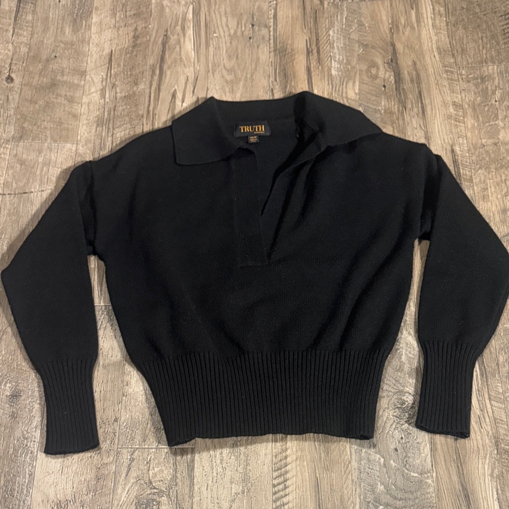 Truth Black Collared Sweater -Size XS